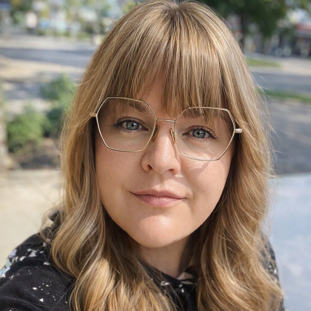 Meet your Posher, Elissa